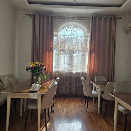 Guesto Hostel Ташкент Экстерьер фото
