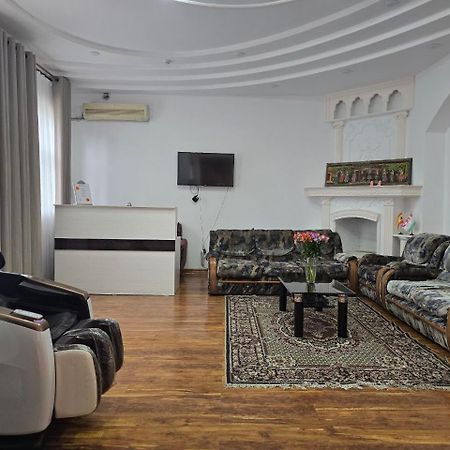 Guesto Hostel Ташкент Экстерьер фото