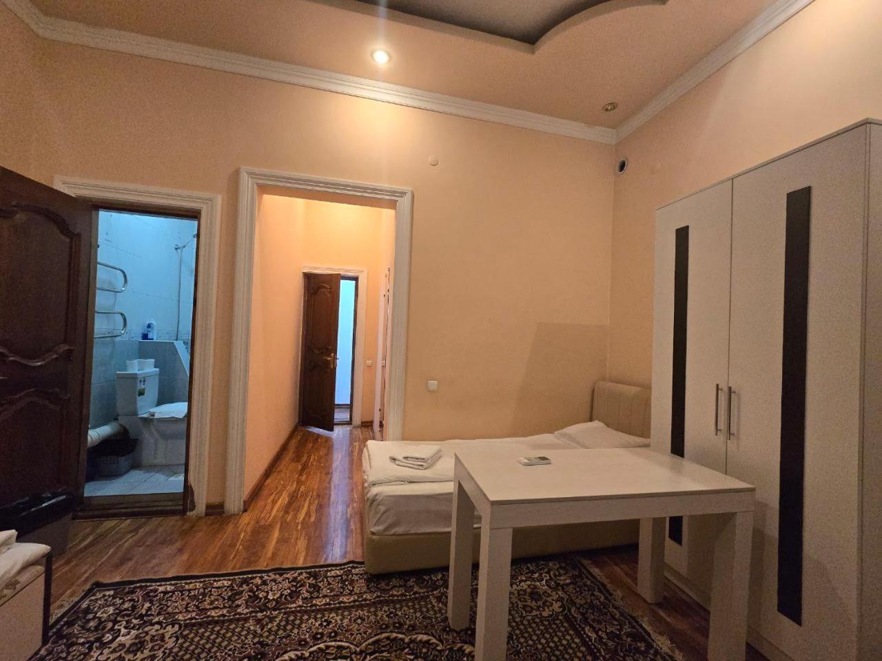 Guesto Hostel Ташкент Экстерьер фото