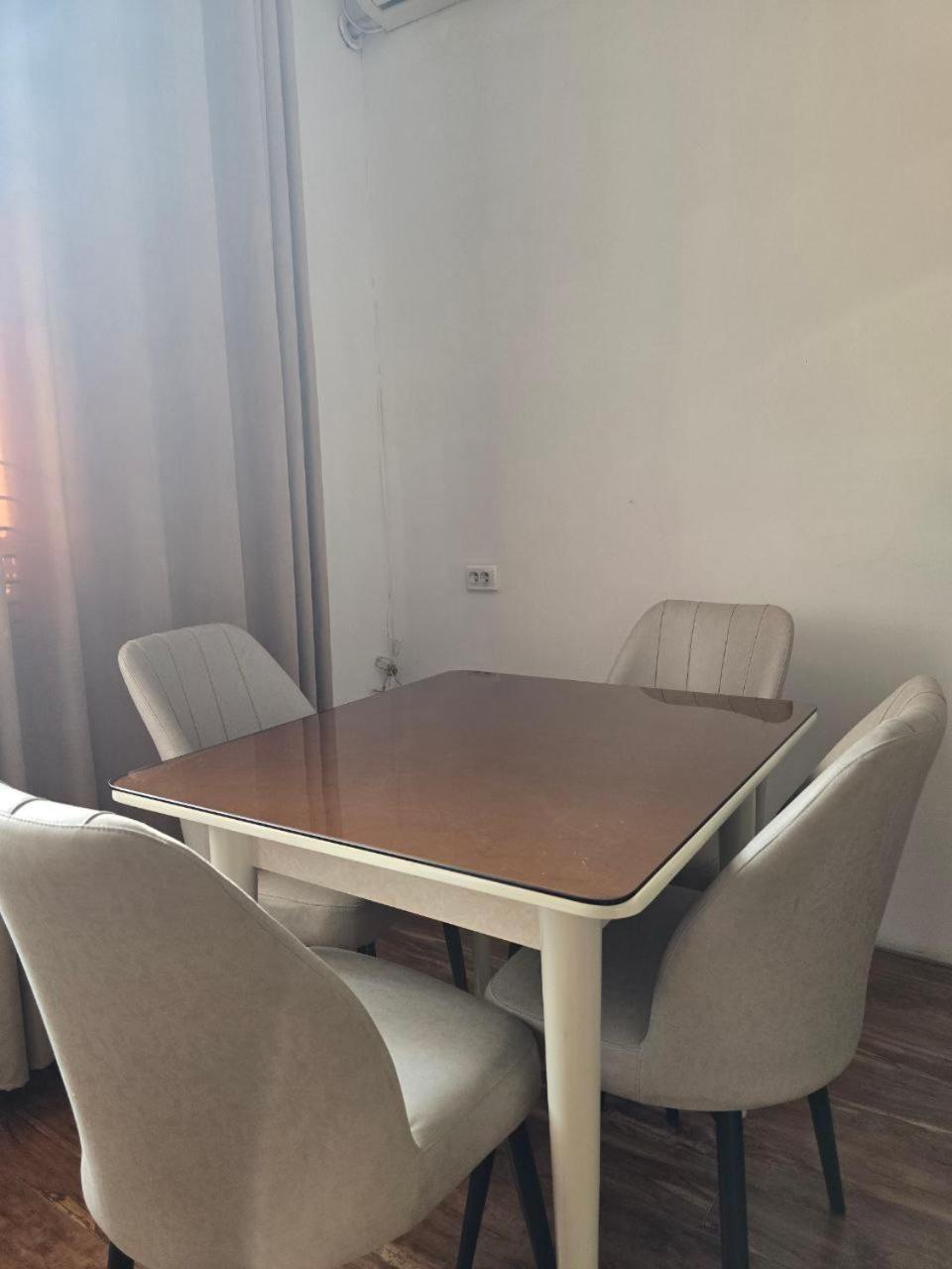 Guesto Hostel Ташкент Экстерьер фото